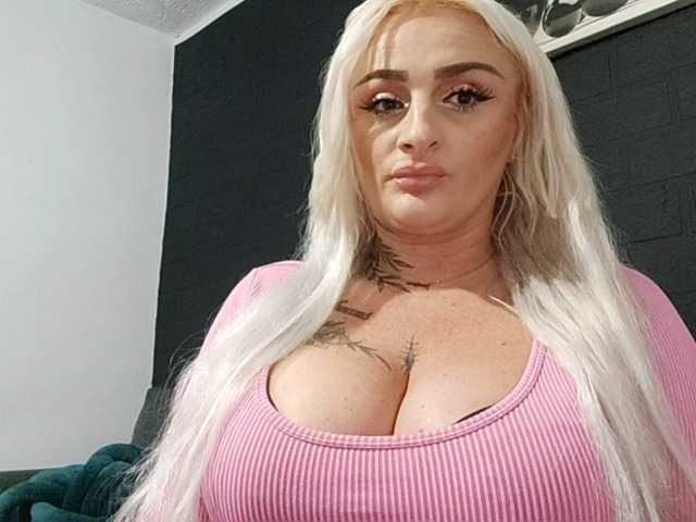 AnastasiaBlond live webcam show