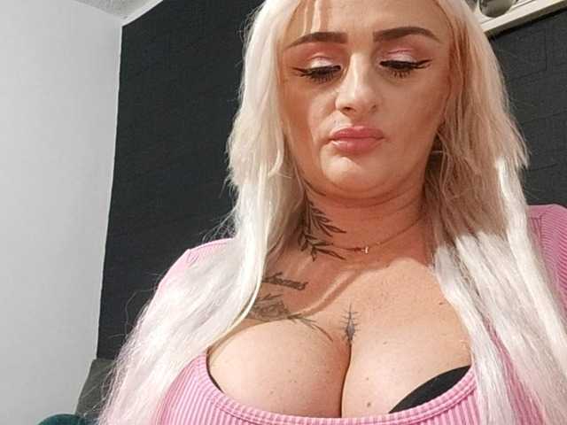 AnastasiaBlond live webcam show