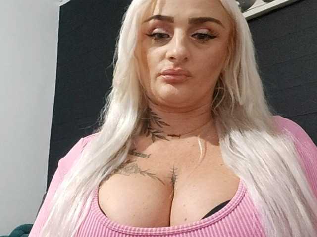 AnastasiaBlond Live Cam su BongaCams