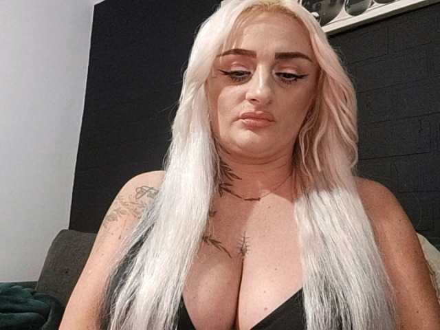 AnastasiaBlond live cam on BongaCams