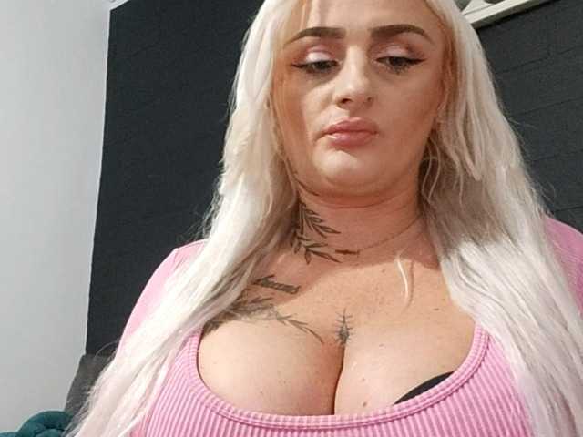 AnastasiaBlond live webcam show