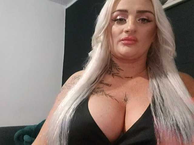 AnastasiaBlond live webcam show