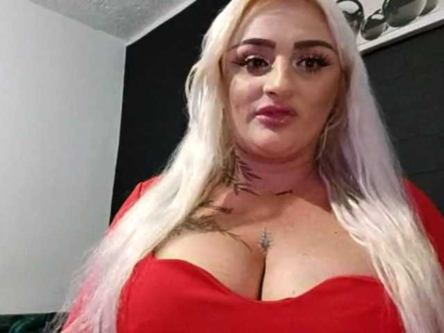 AnastasiaBlond live cam on BongaCams