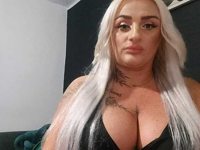 AnastasiaBlond live cam on BongaCams