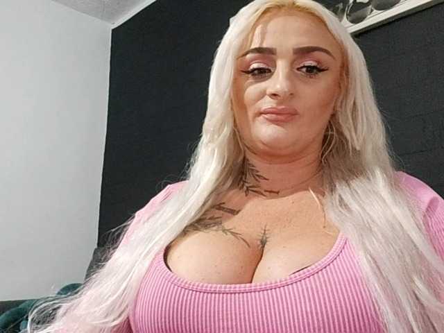 AnastasiaBlond live webcam show