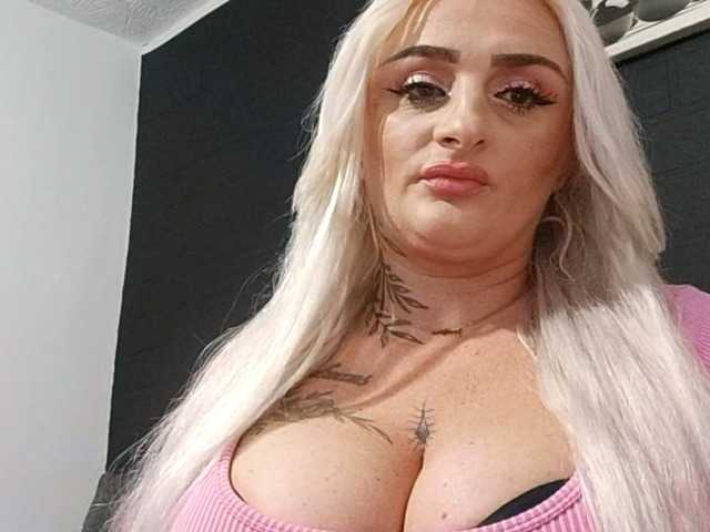AnastasiaBlond live webcam show
