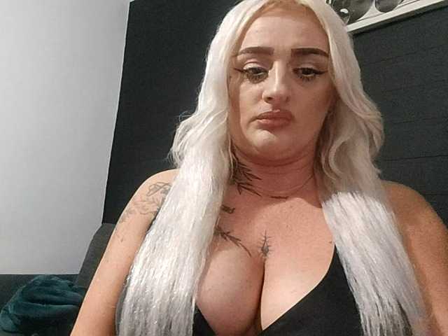 AnastasiaBlond live cam on BongaCams