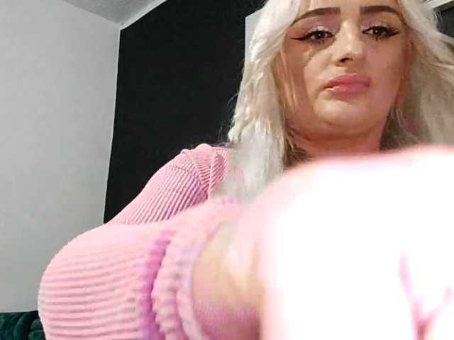 AnastasiaBlond live cam on BongaCams