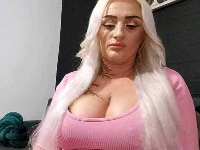AnastasiaBlond live webcam show