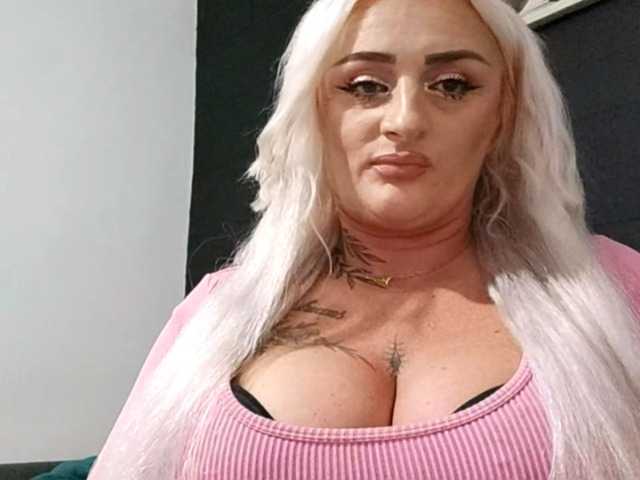 AnastasiaBlond live webcam show
