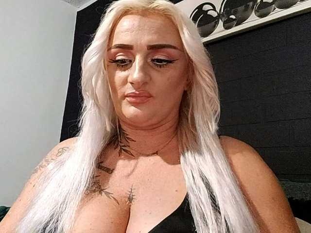AnastasiaBlond live cam on BongaCams