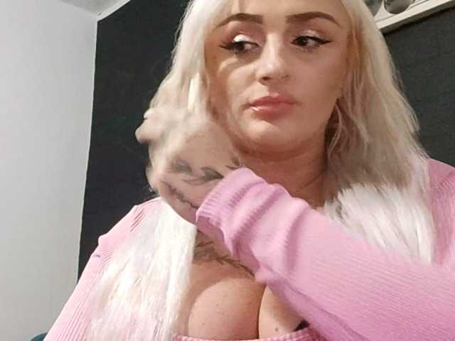 AnastasiaBlond live webcam show