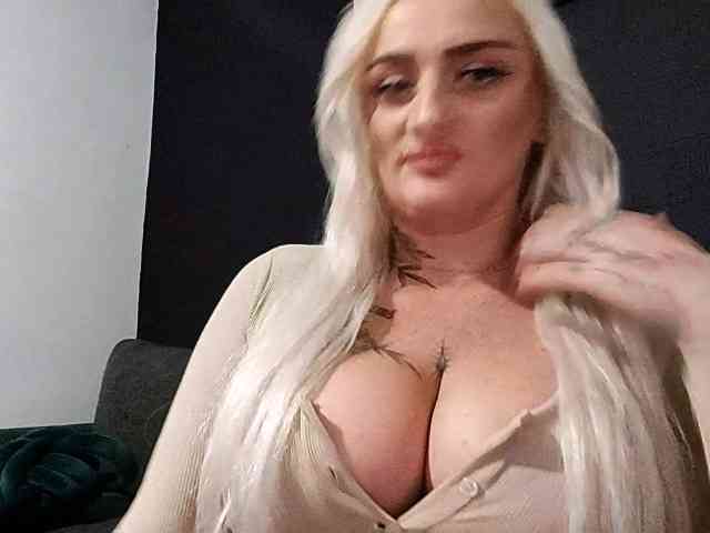 Model: AnastasiaBlond