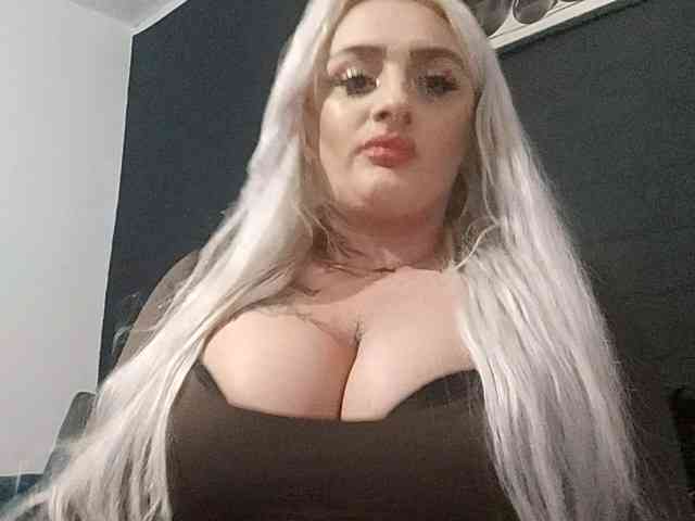 Model: AnastasiaBlond