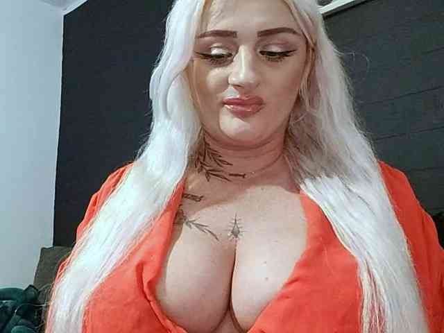 Model: AnastasiaBlond