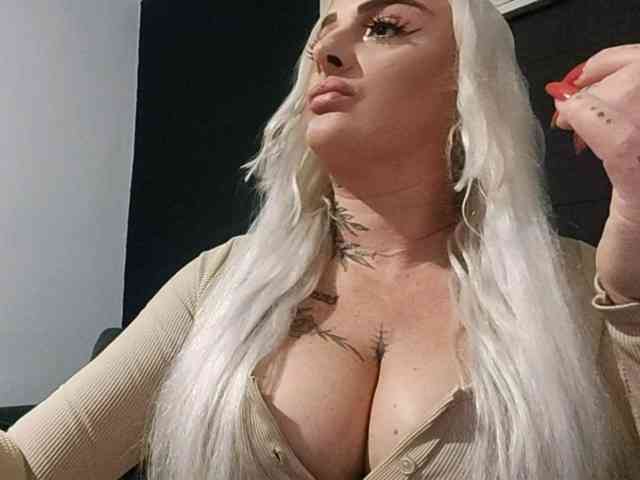 Model: AnastasiaBlond