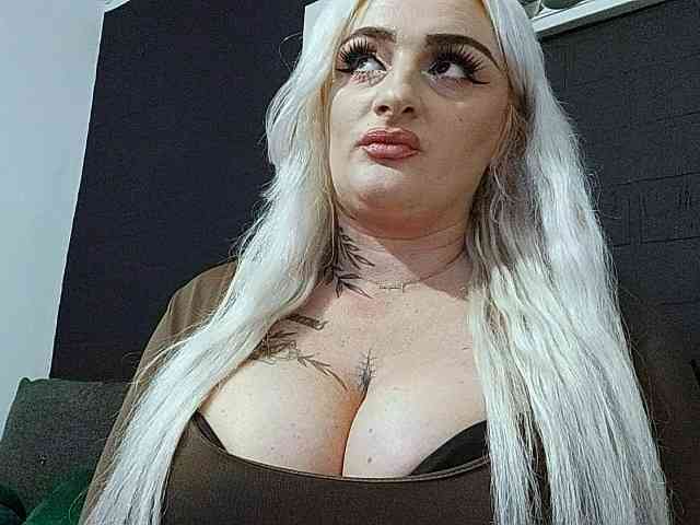 Model: AnastasiaBlond