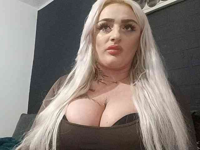 Model: AnastasiaBlond