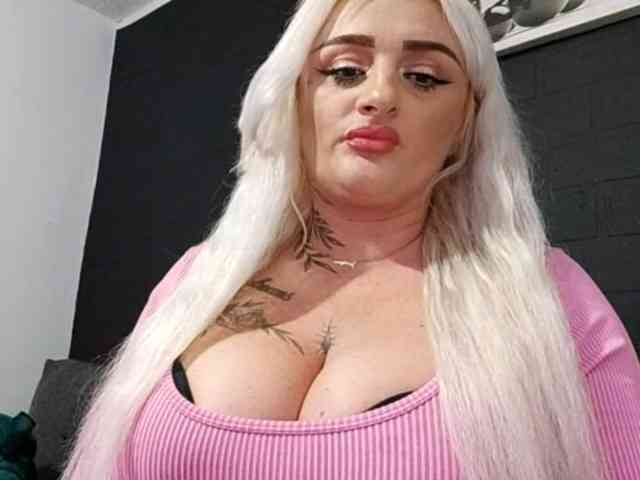 Model: AnastasiaBlond