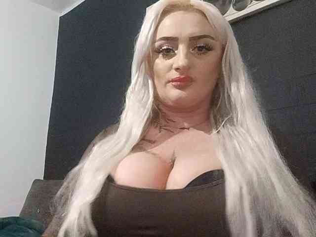 Model: AnastasiaBlond