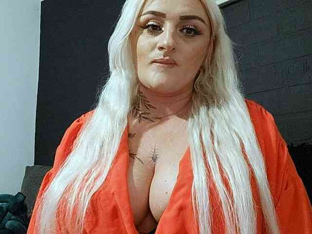 Model: AnastasiaBlond