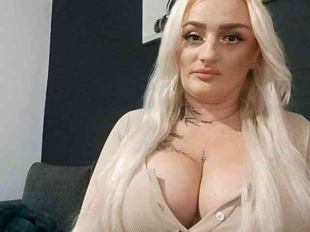 Model: AnastasiaBlond