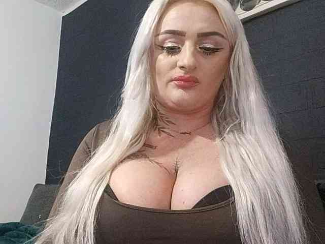 Model: AnastasiaBlond