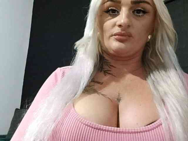 Model: AnastasiaBlond