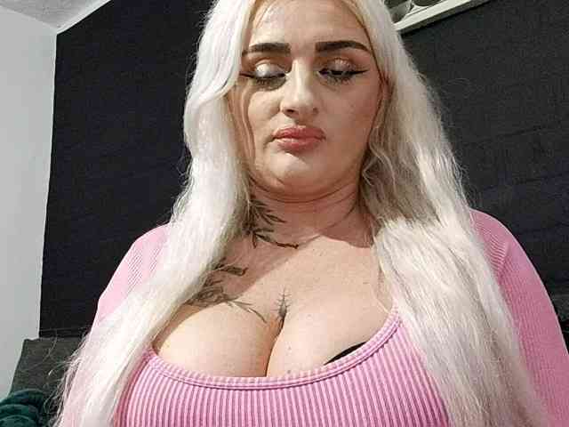 Model: AnastasiaBlond