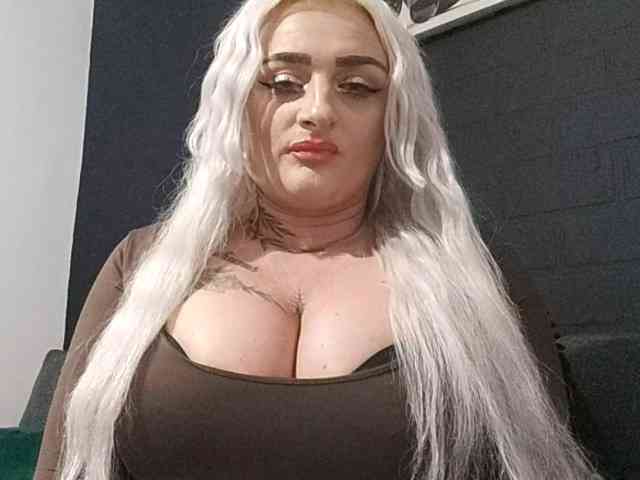 Model: AnastasiaBlond