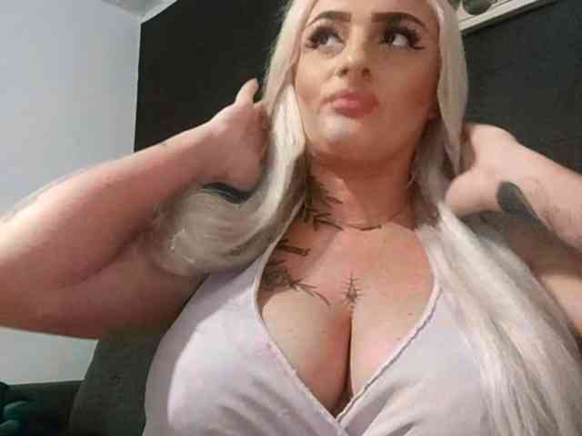 Model: AnastasiaBlond