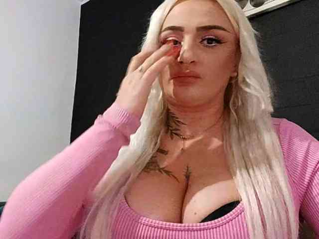 Model: AnastasiaBlond