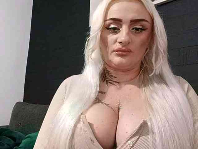 Model: AnastasiaBlond