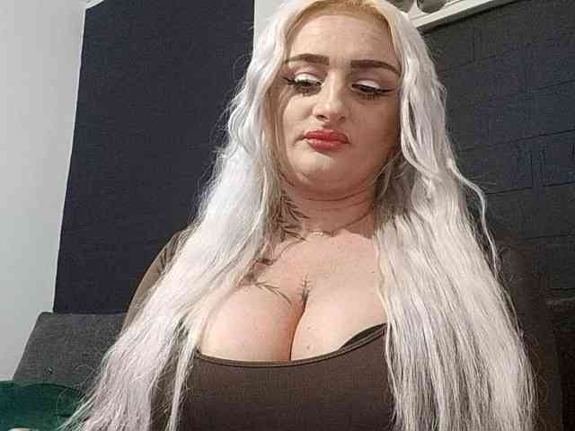 Model: AnastasiaBlond