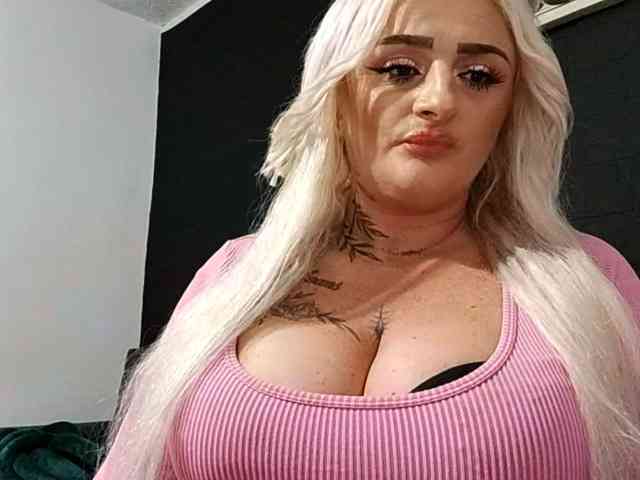 Model: AnastasiaBlond