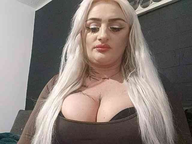 Model: AnastasiaBlond