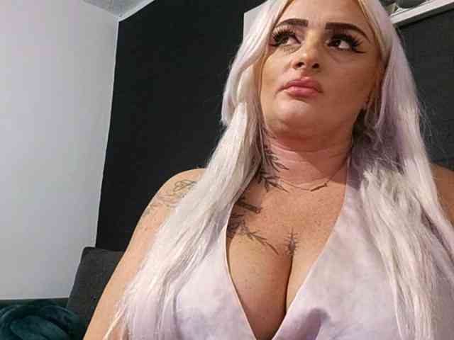 Model: AnastasiaBlond
