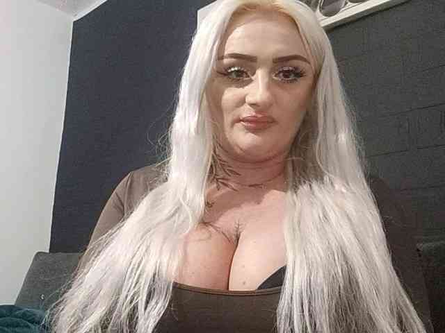 Model: AnastasiaBlond