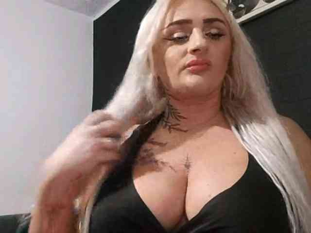 Model: AnastasiaBlond