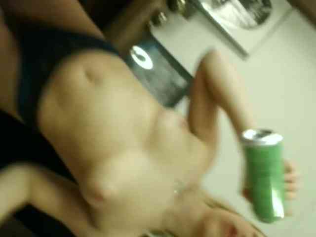 Model: blondevelvet42