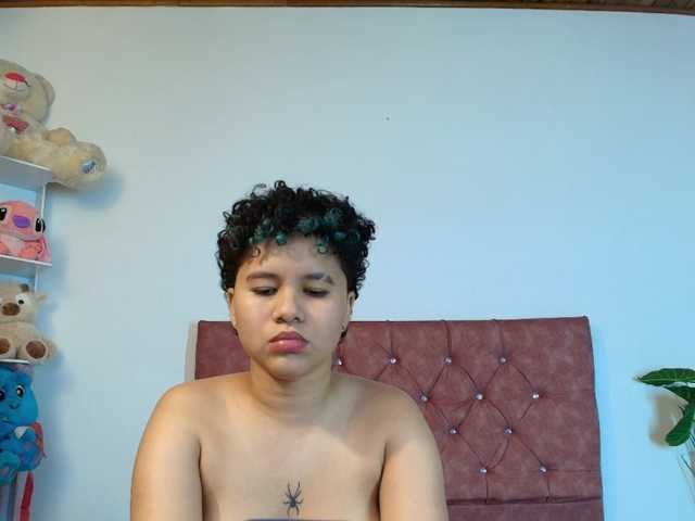 azul--honey live cam on BongaCams