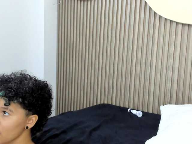 azul--honey live cam on BongaCams