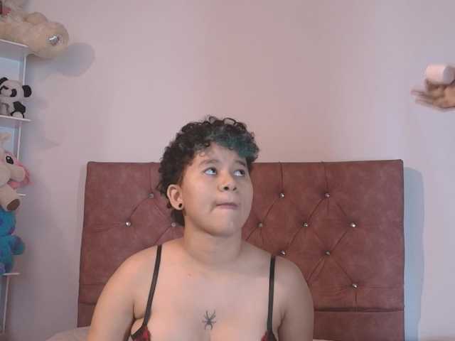azul--honey live cam on BongaCams