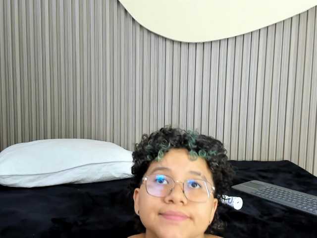 azul--honey live cam on BongaCams