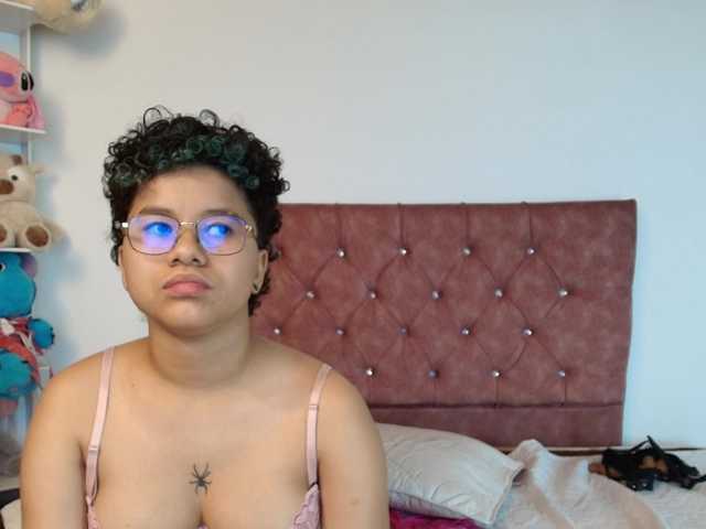 azul--honey live cam on BongaCams