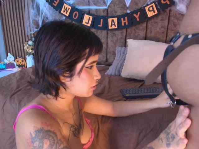 Modella: azul--honey