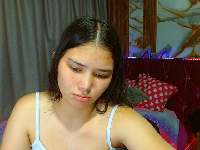lizziesweets live cam on BongaCams
