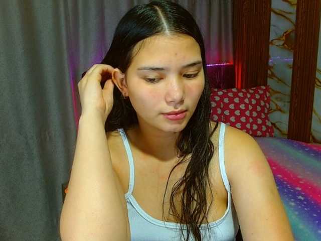 lizziesweets live cam on BongaCams