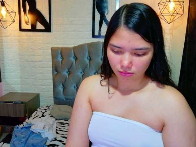 lizziesweets live cam on BongaCams