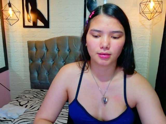 lizziesweets live cam on BongaCams